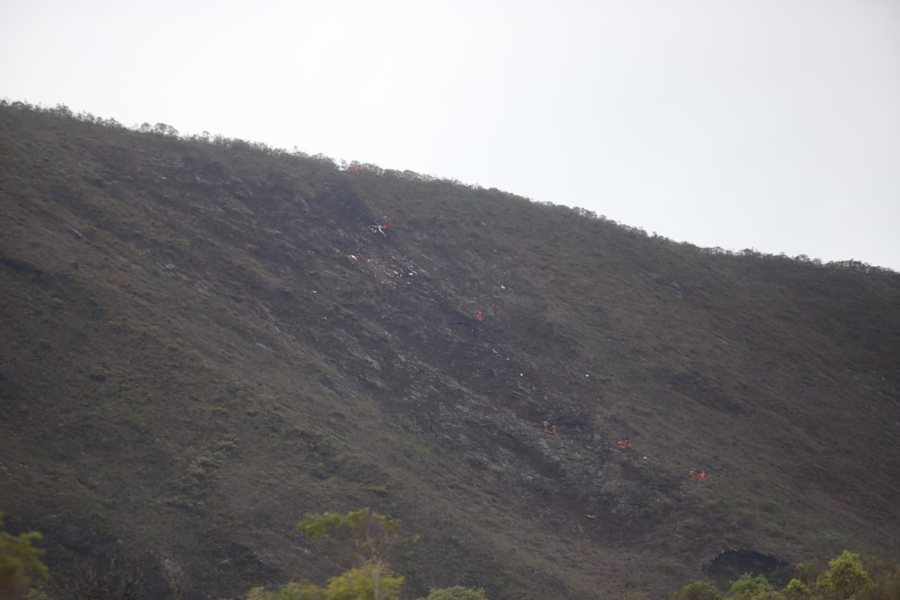Foto msotra mobilização durante as buscas pela aeronave acidentada