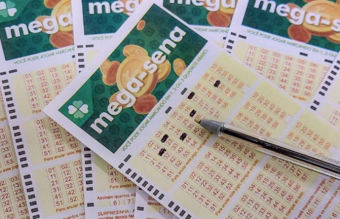 O jogo simples, com seis números marcados, custa R$ 5