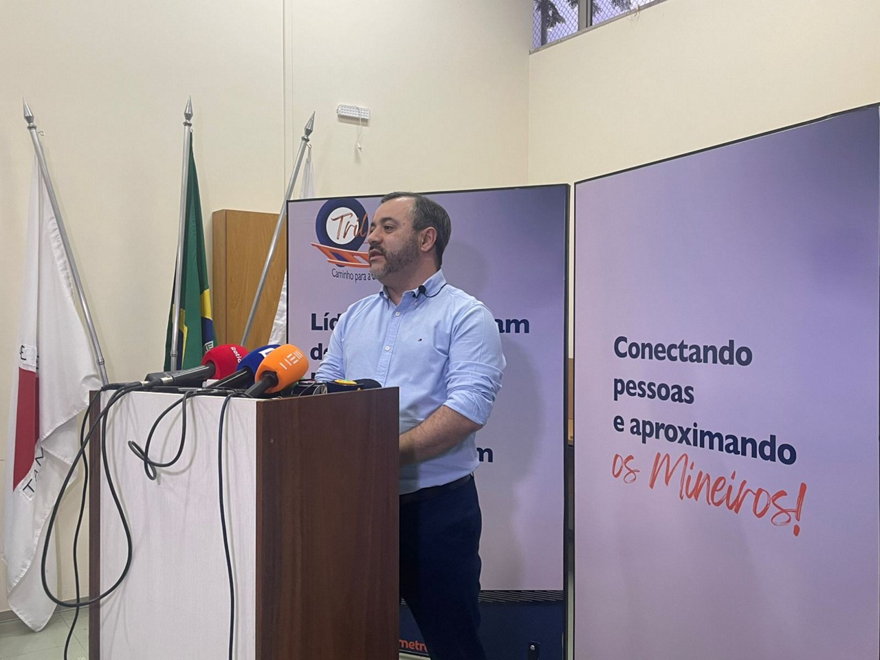Gerente de operação da concessionária, Frank Ferreira, conversou com a imprensa nesta quarta (25)