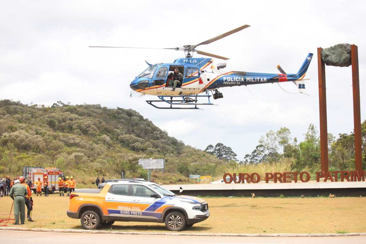 O velório dos seis mortos será realizado em conjunto neste domingo (13 de outubro), a partir das 10h, no Colégio Santa Marcelina, no bairro São Luiz, na região da Pampulha, em BH
