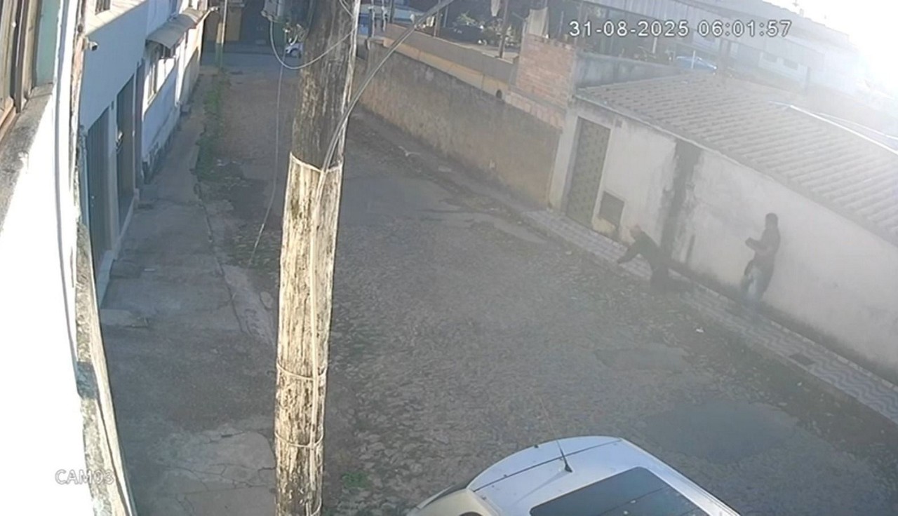 Idoso foi assaltado após sair de casa para comprar pão em Divinópolis 