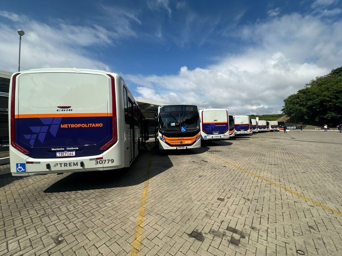Novos ônibus do transporte metropolitano foram entregues em Santa Luzia, na Grande BH