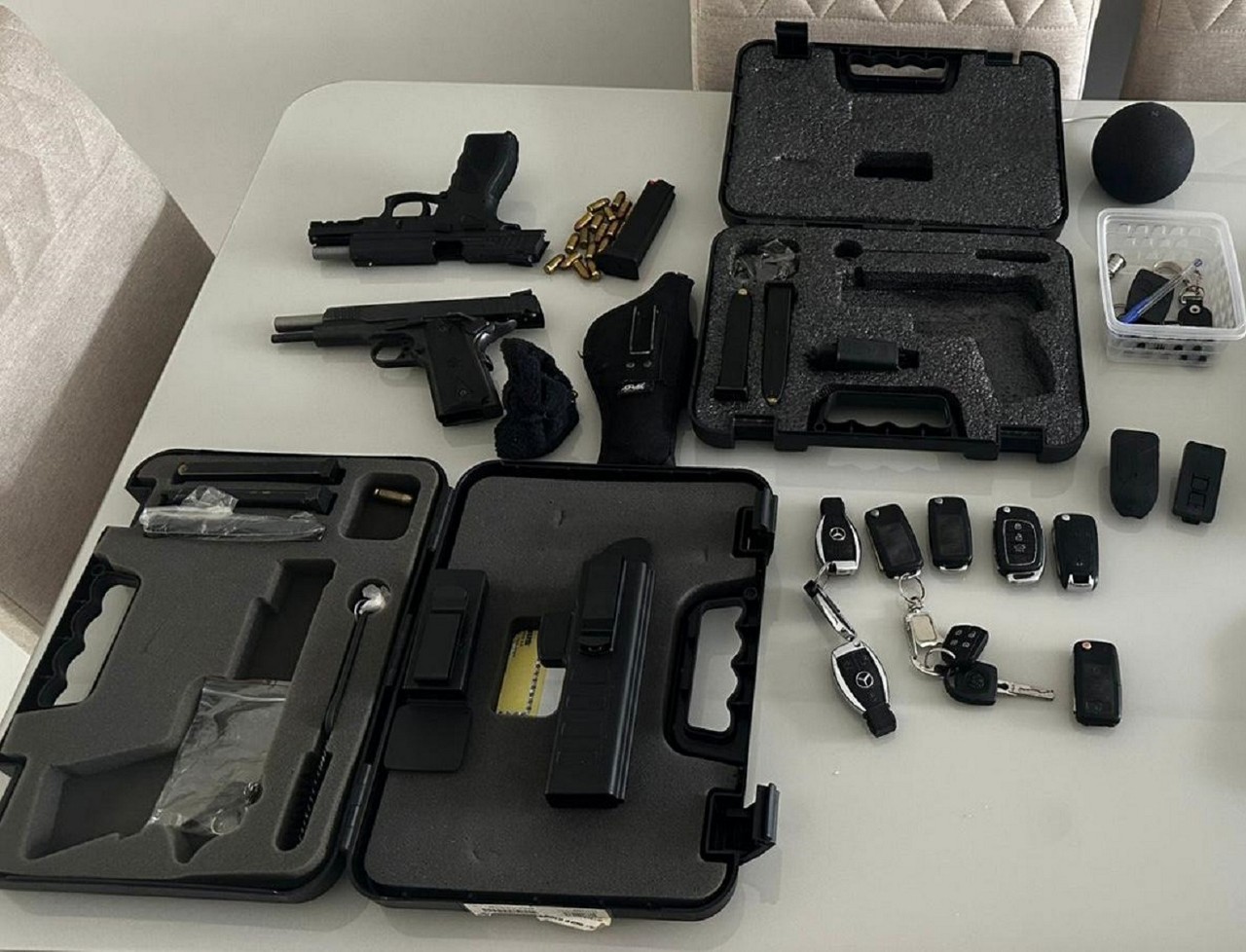 Armas foram apreendidas durante a operação, deflagrada em MG e Espírito Santo