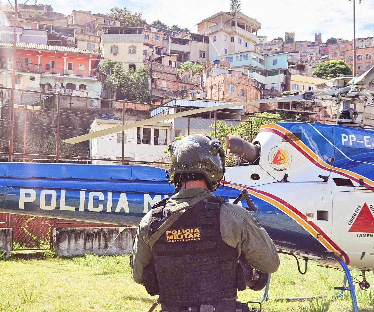 A operação no Morro do Papagaio teve início na manhã desta quinta-feira (20 de março)