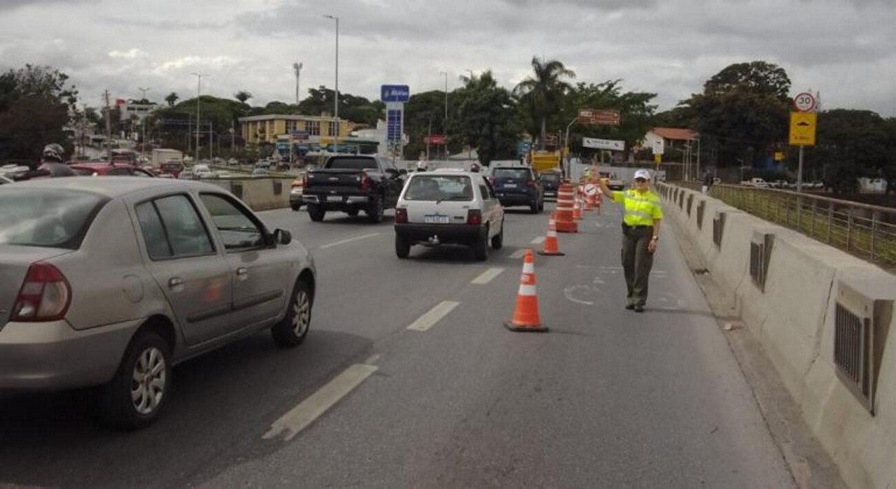 Interdição será feira a partir das 9h