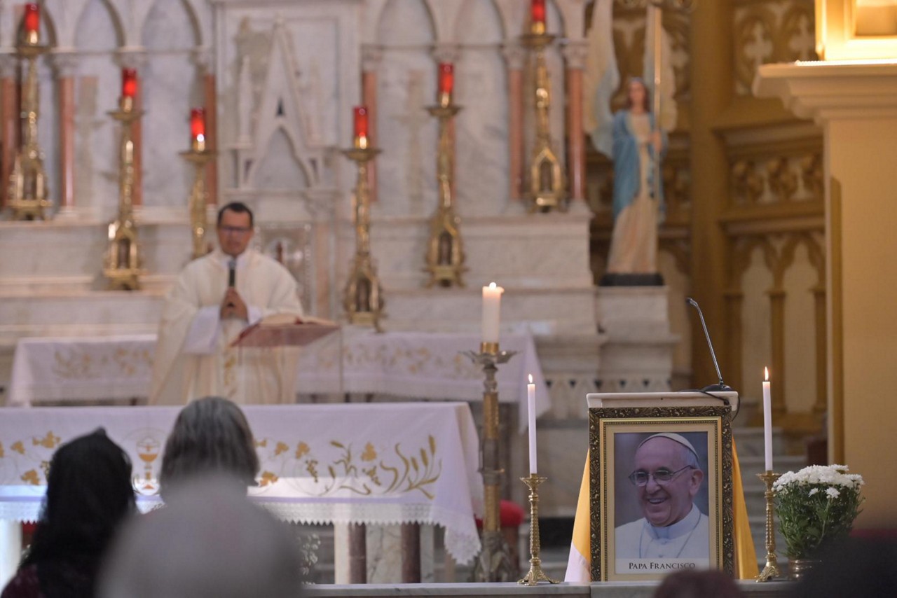 Igreja da Boa Viagem teve missa em sufrágio da alma do Papa Francisco