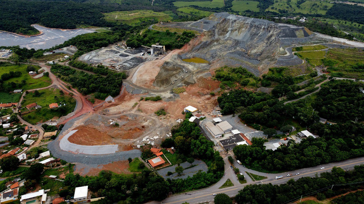 A pilha de rejeitos/estéreis Sá Tinoco, da mineradora Jaguar Mining, sofreu um deslizamento em dezembro de 2024