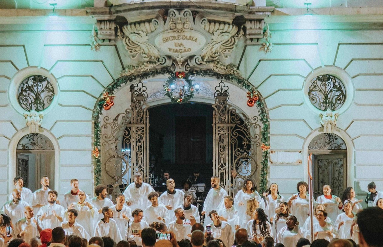 A Praça da Liberdade, em Belo Horizonte, será palco do musical “Cante Comigo: Lázaros” neste sábado (19), às 18h