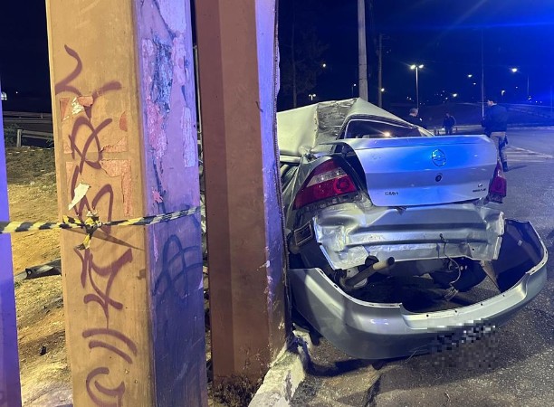 Duas pessoas morreram em acidente na Via Expressa, em Contagem