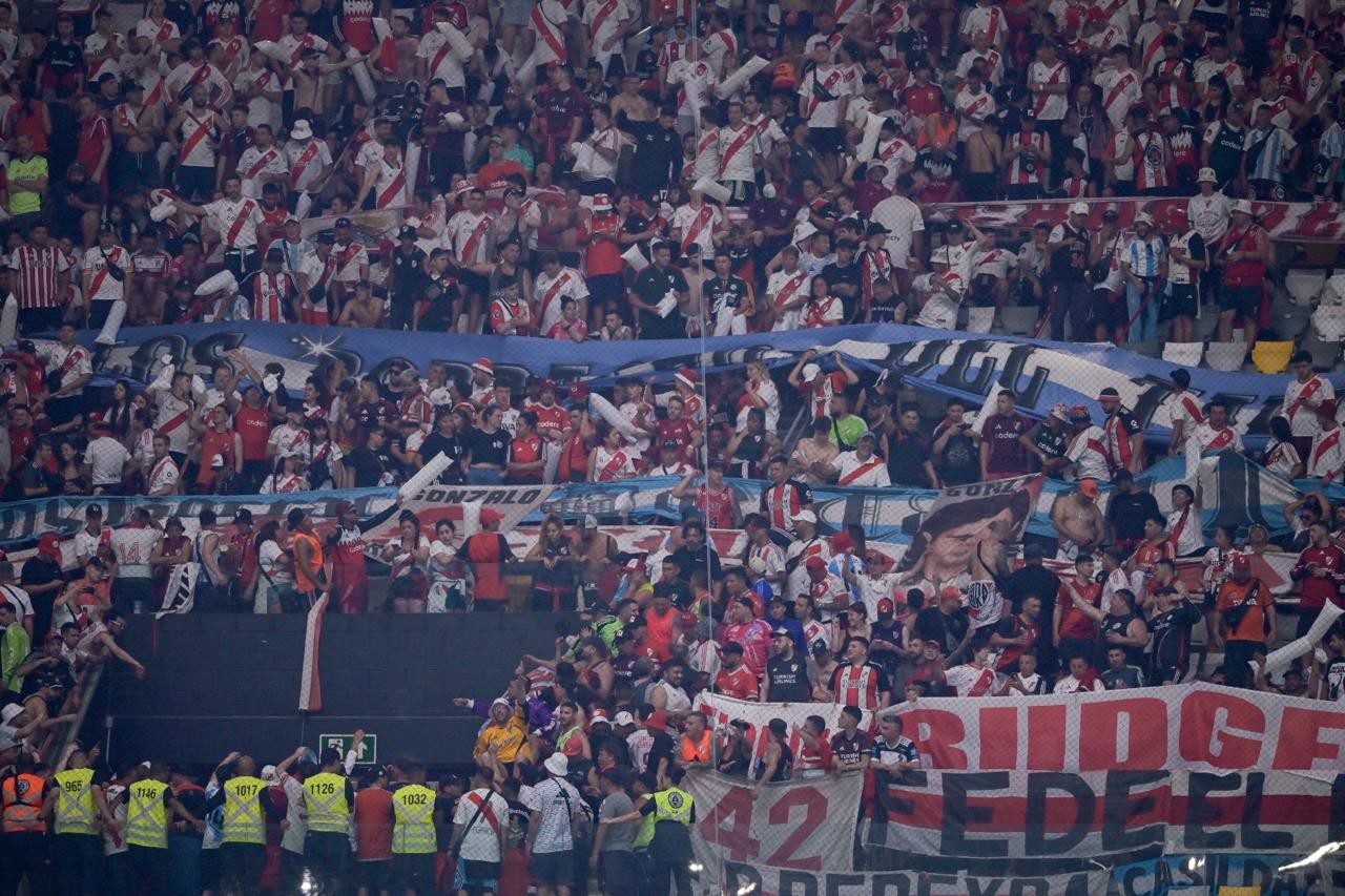 Torcida do River Plate na Arena MRV