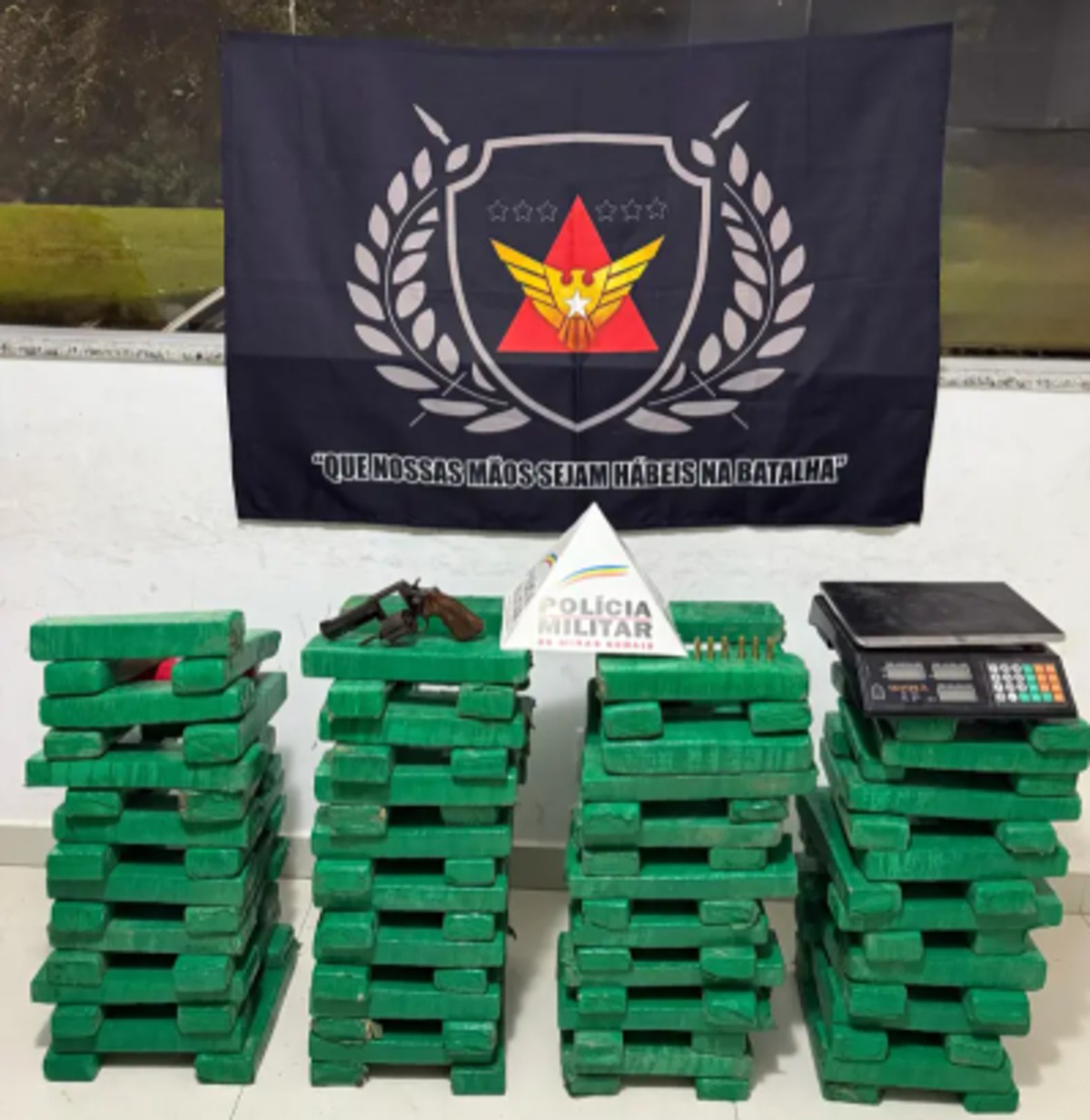 Material apreendido foi encaminha à Polícia Civil