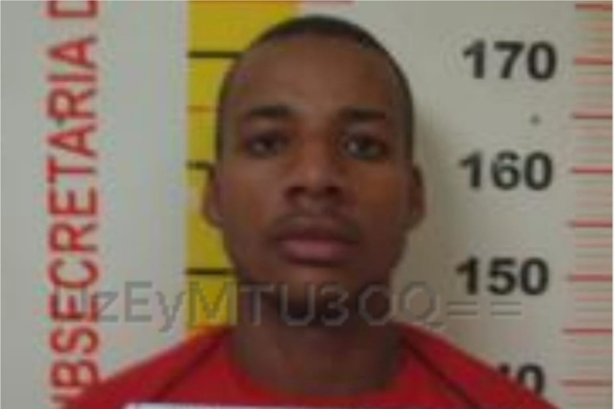 Sebastião Marcelo Neto está sendo procurado pela polícia 