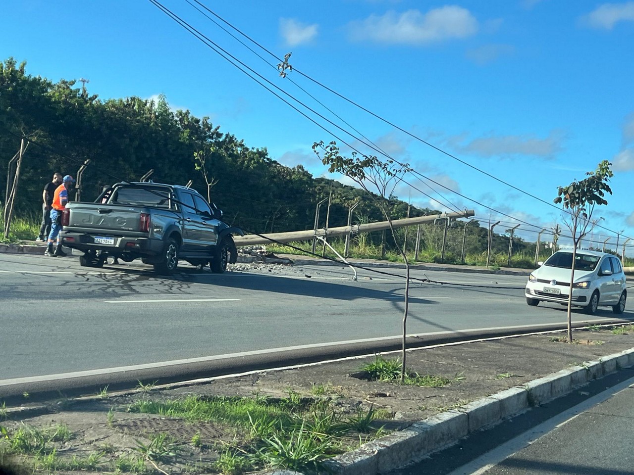 Acidente foi na avenida Severino Ballesteros Rodrigues