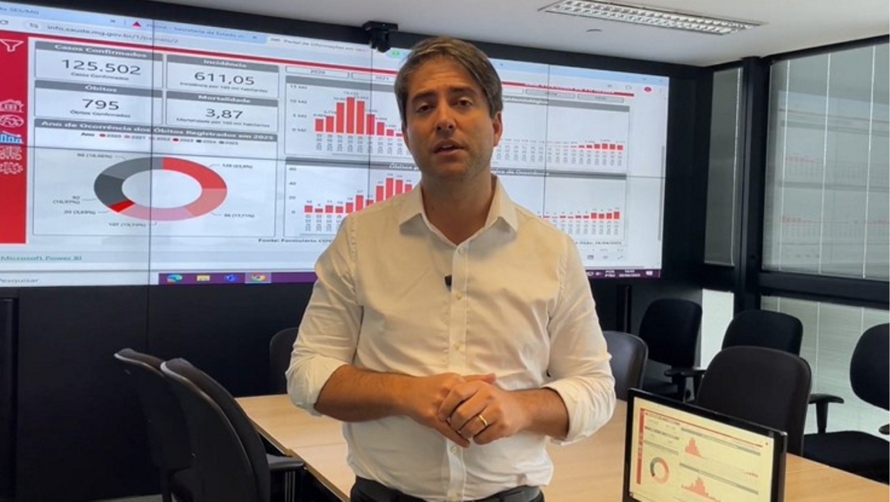 Secretário de Estado de Saúde, Fábio Baccheretti, explica decreto de emergência