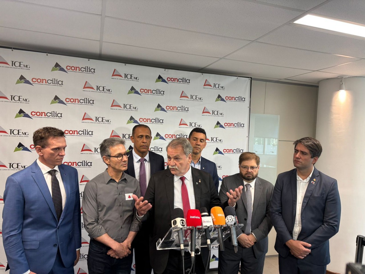 Governo de Minas e Instituto Mário Penna (IMP) assinaram acordo para repasse de recurso para Hospital Regional de Teófilo Otoni