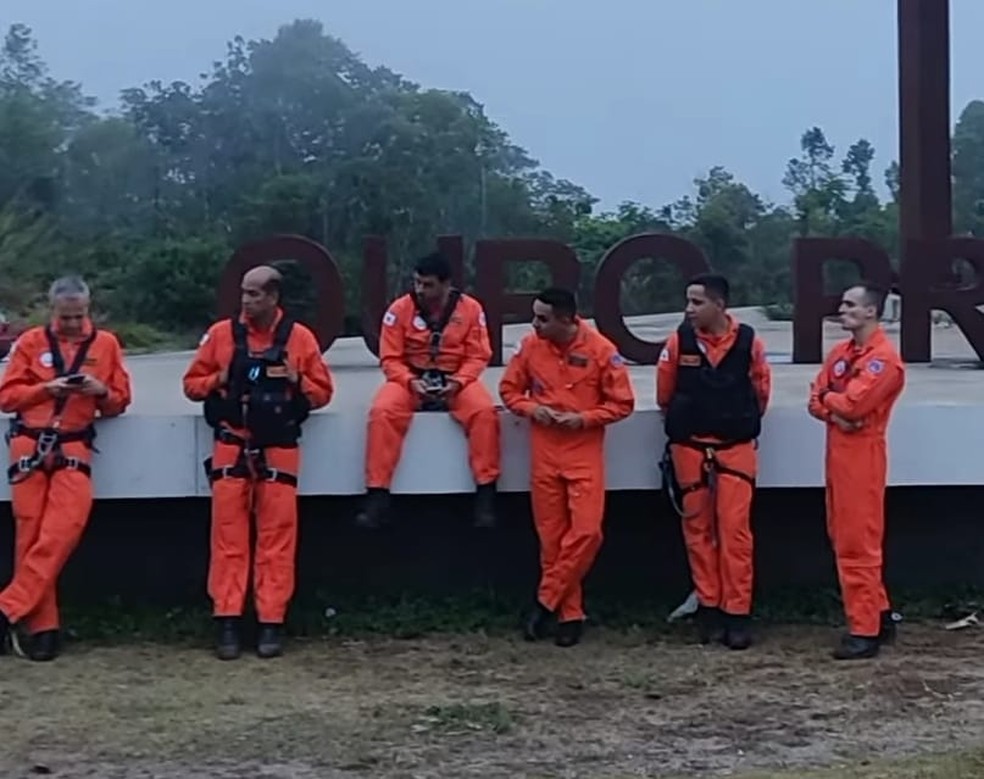 Bruno (enfermeiro); sargento Welerson; Rodrigo (médico);  capitão Wilker; sargento Gabriel; e tenente Victor