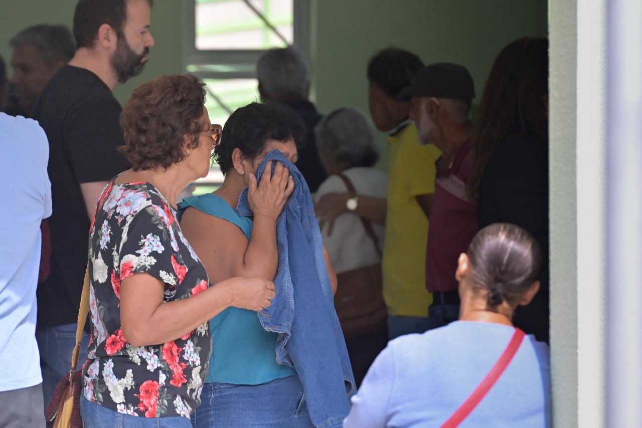 Velório foi marcado pela comoção 