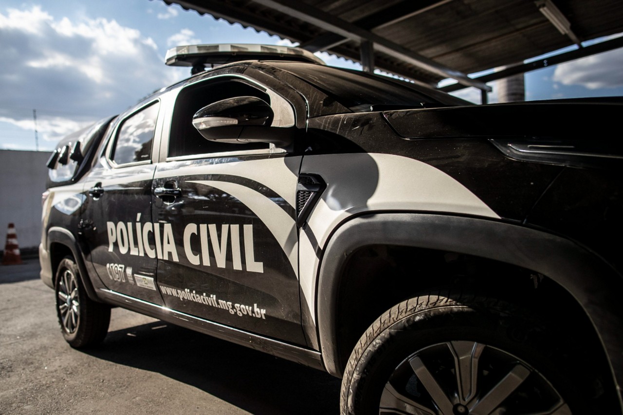 Policiais criticam aquisição de viaturas "plotadas" enquanto faltam viaturas descaracterizadas