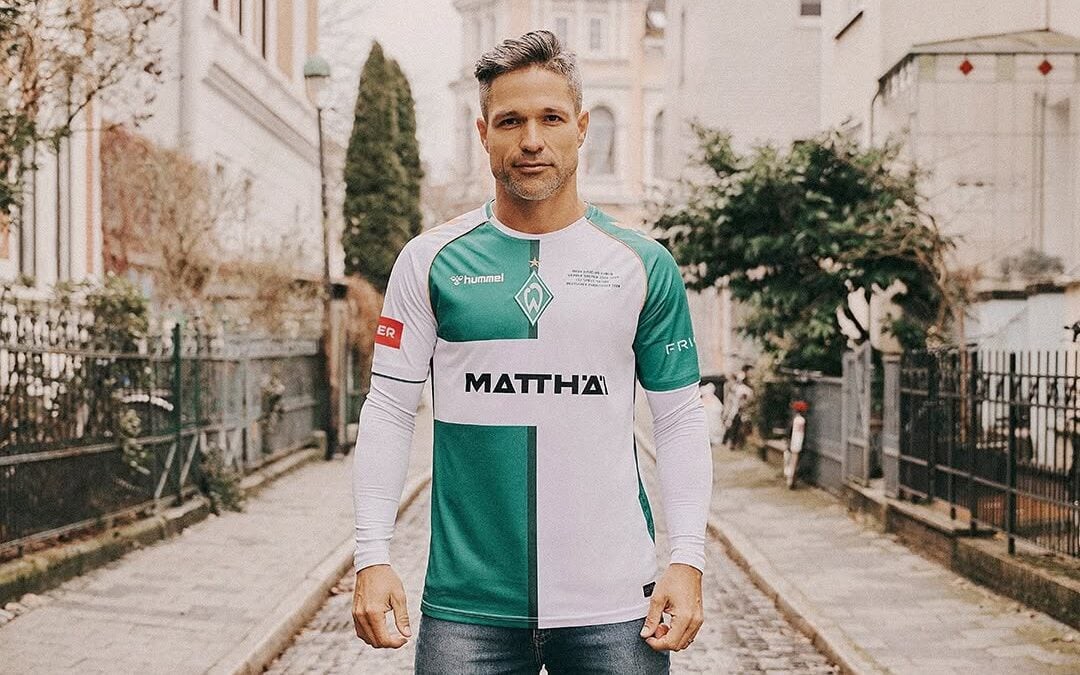 Werder Bremen lança camisa em homenagem a Diego (Foto: Reprodução/Instagram @werderbremen)