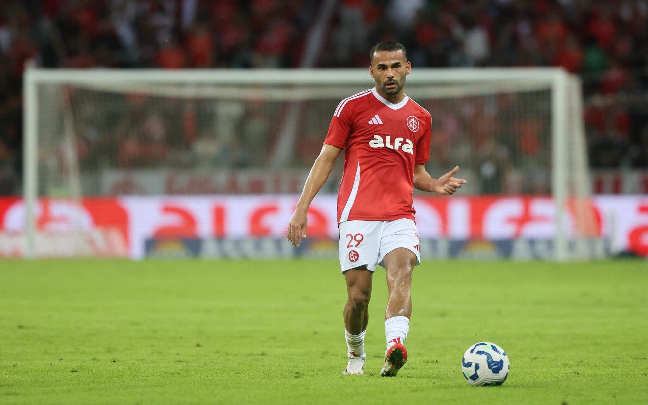 Thiago Maia interessa a dois clubes americanos (Foto: Ricardo Duarte/SC Internacional)