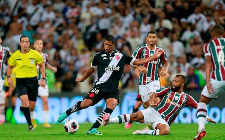Cauan Barros é relacionado por Fernando Diniz (Foto: Daniel RAMALHO/VASCO)