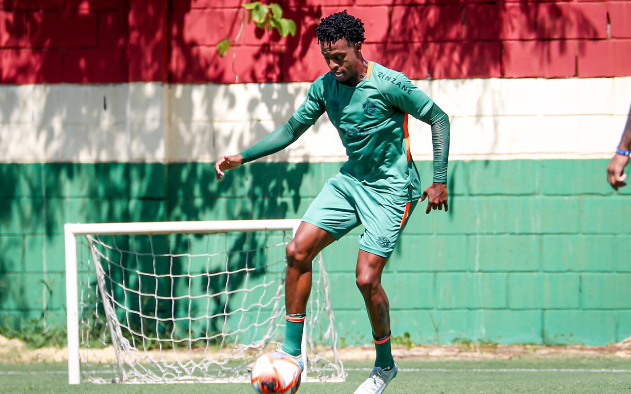 Keno em ação durante treino do Fluminense no CT Carlos Castilho (Foto: Marina Garcia/Fluminense FC)