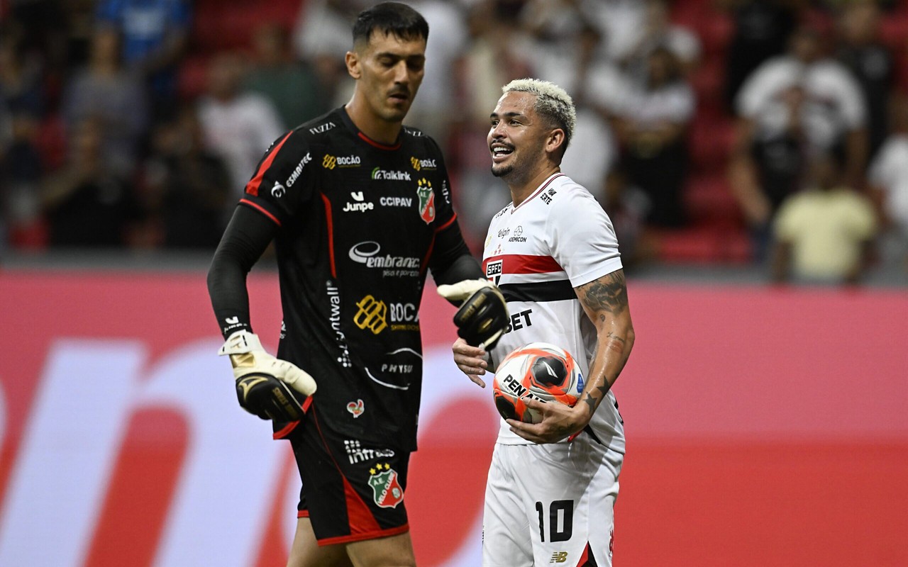 Luciano foi o nome do São Paulo contra o Velo Clube (Foto: Mateus Bonomi/AGIF)