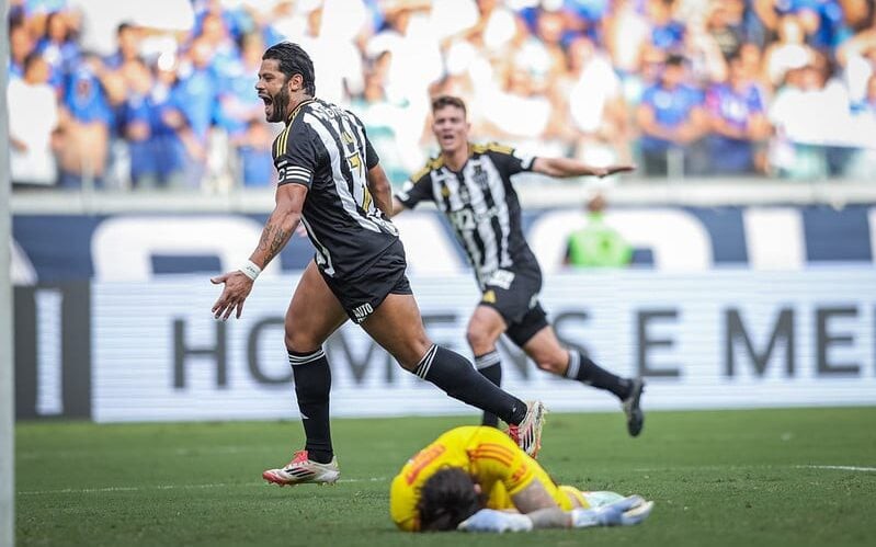 O atacante Hulk marcou para o Atlético-MG, no início do segundo tempo do clássico, no Mineirão (Foto: Pedro Souza/Atlético-MG)