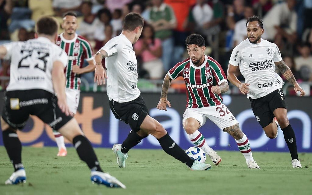 Com lance polêmico, Fluminense vence o Ceará e entra no G6 do Brasileirão