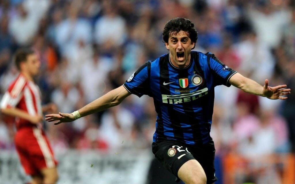 Diego Milito comemorando gol pela Inter na final da Champions de 2010 (Foto: Reprodução/Champions League)