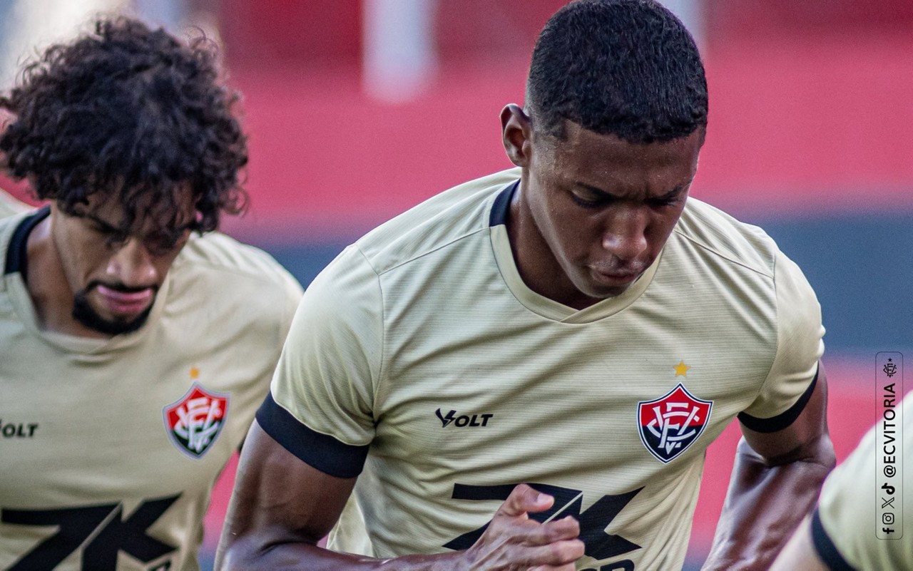 Jogadores do Vitória treinam após revés para o Flamengo (Foto: Victor Ferreira / EC Vitória)