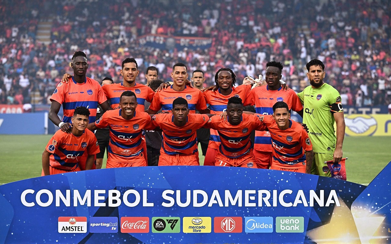 Puerto Cabello é o próximo adversário do Vasco na Sul-Americana (Foto: Federico Parra/AFP)