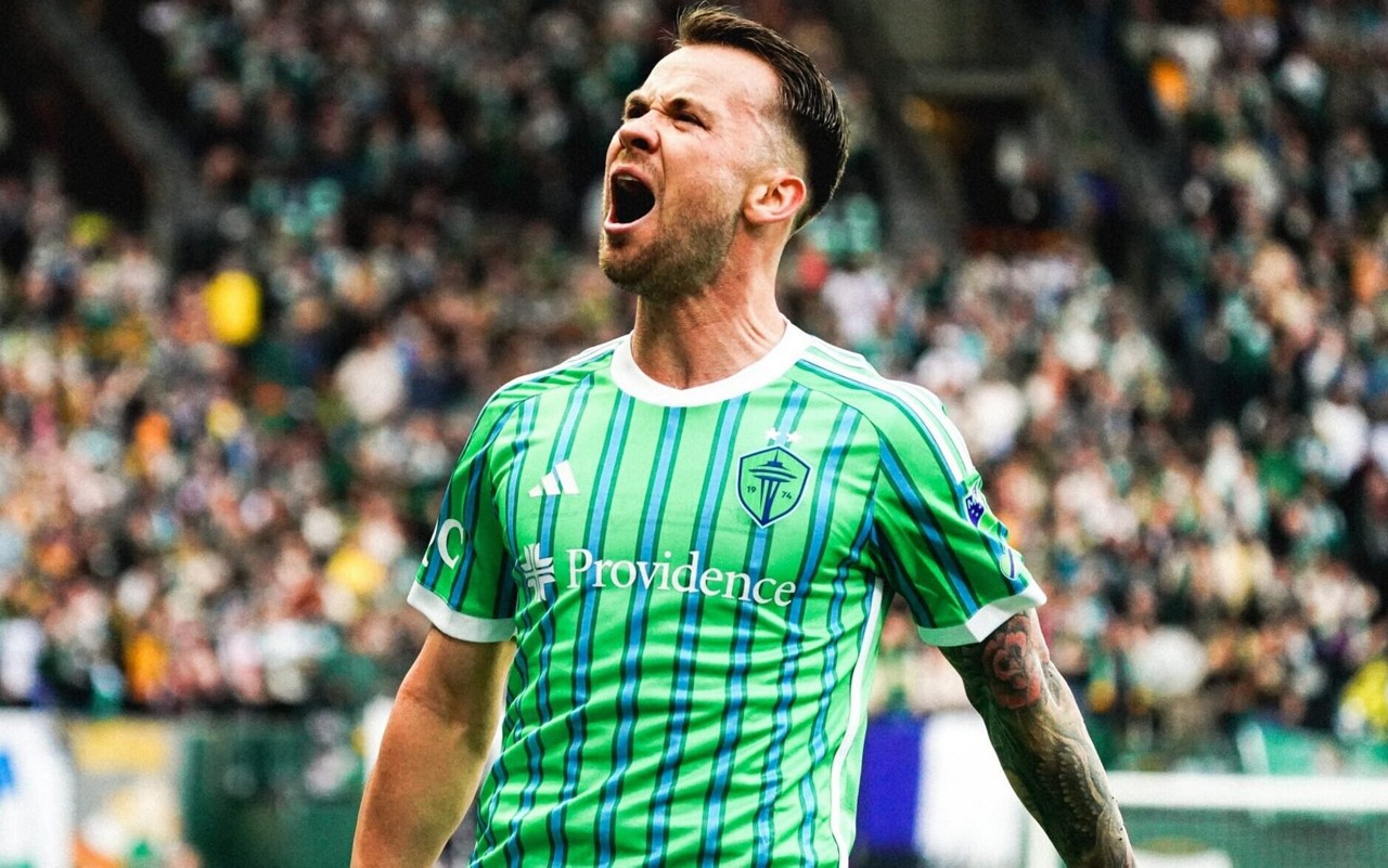 Rusnak comemorando um dos gols do Sounders (Divulgação/Seattle Sounders)