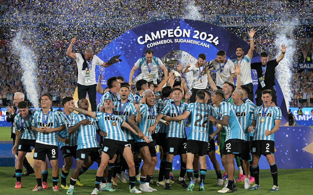 Racing foi o campeão da Copa Sul-Americana 2024 (Foto: Juan Mabromata/AFP)