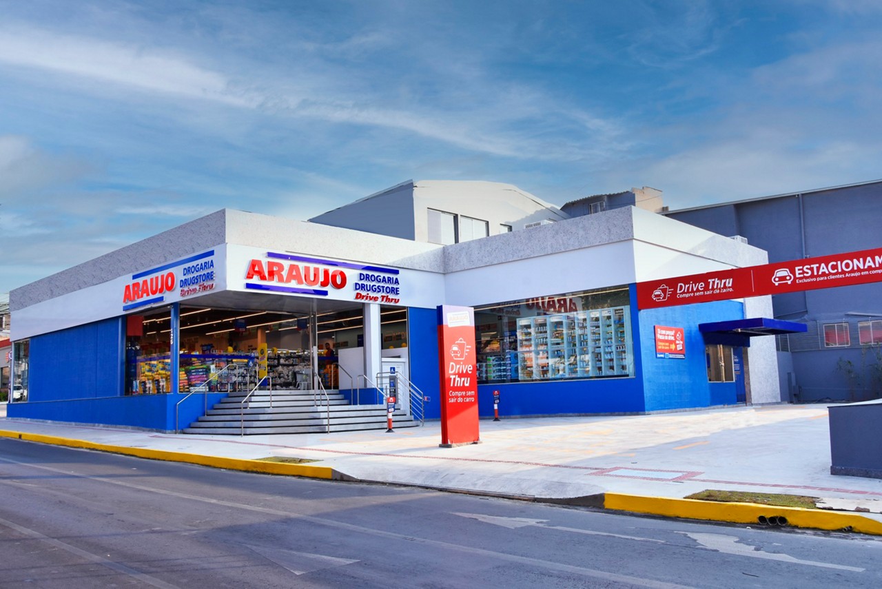 Drogaria Araujo preparou ofertas imperdíveis para o consumidor durante a maior Black Friday da história da rede