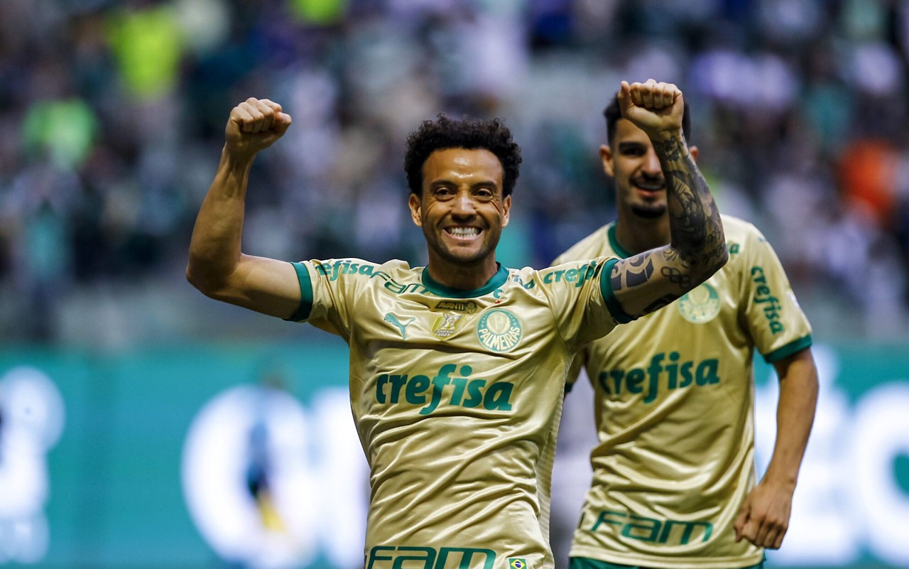Felipe Anderson comemora gol pelo Palmeiras (Foto: Marco Miatelo/AGIF