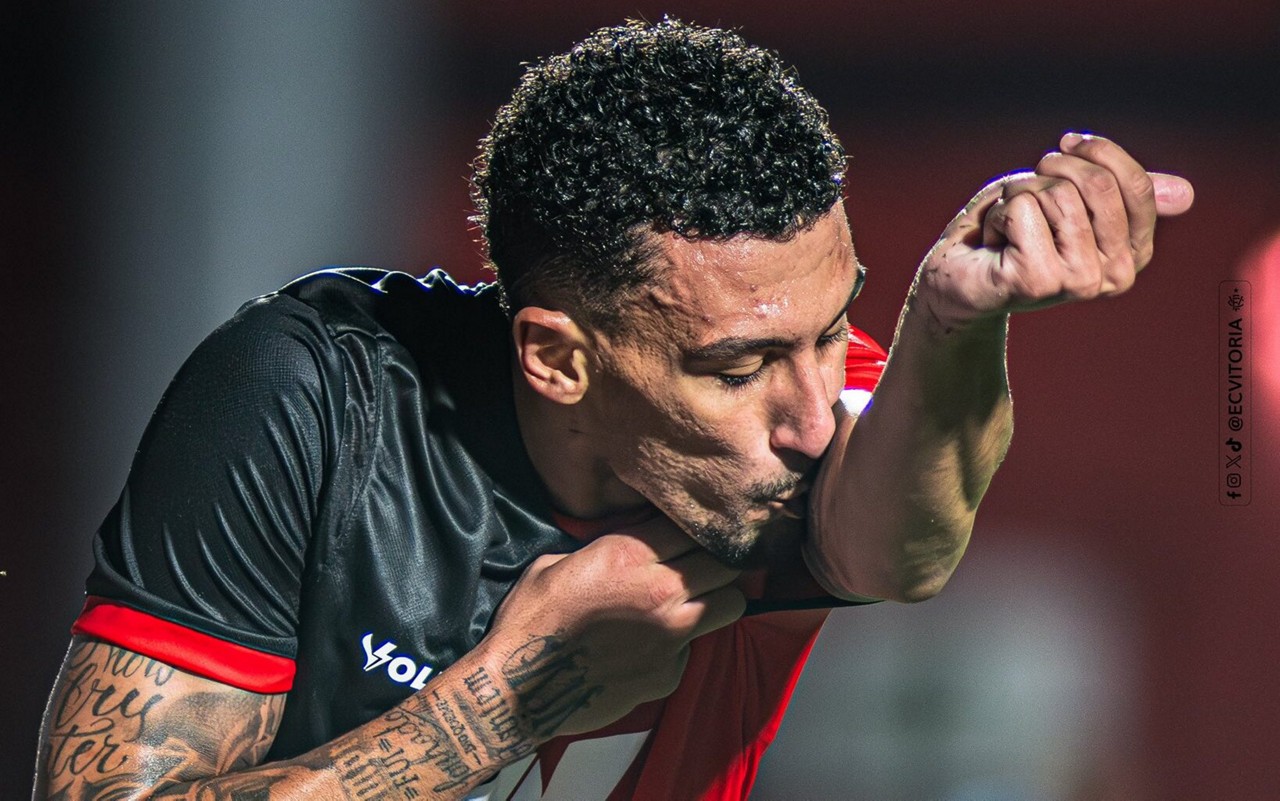 Vitória venceu o Ferroviário pela terceira fase da Copa do Nordeste (Foto: Divulgação/Vitória)