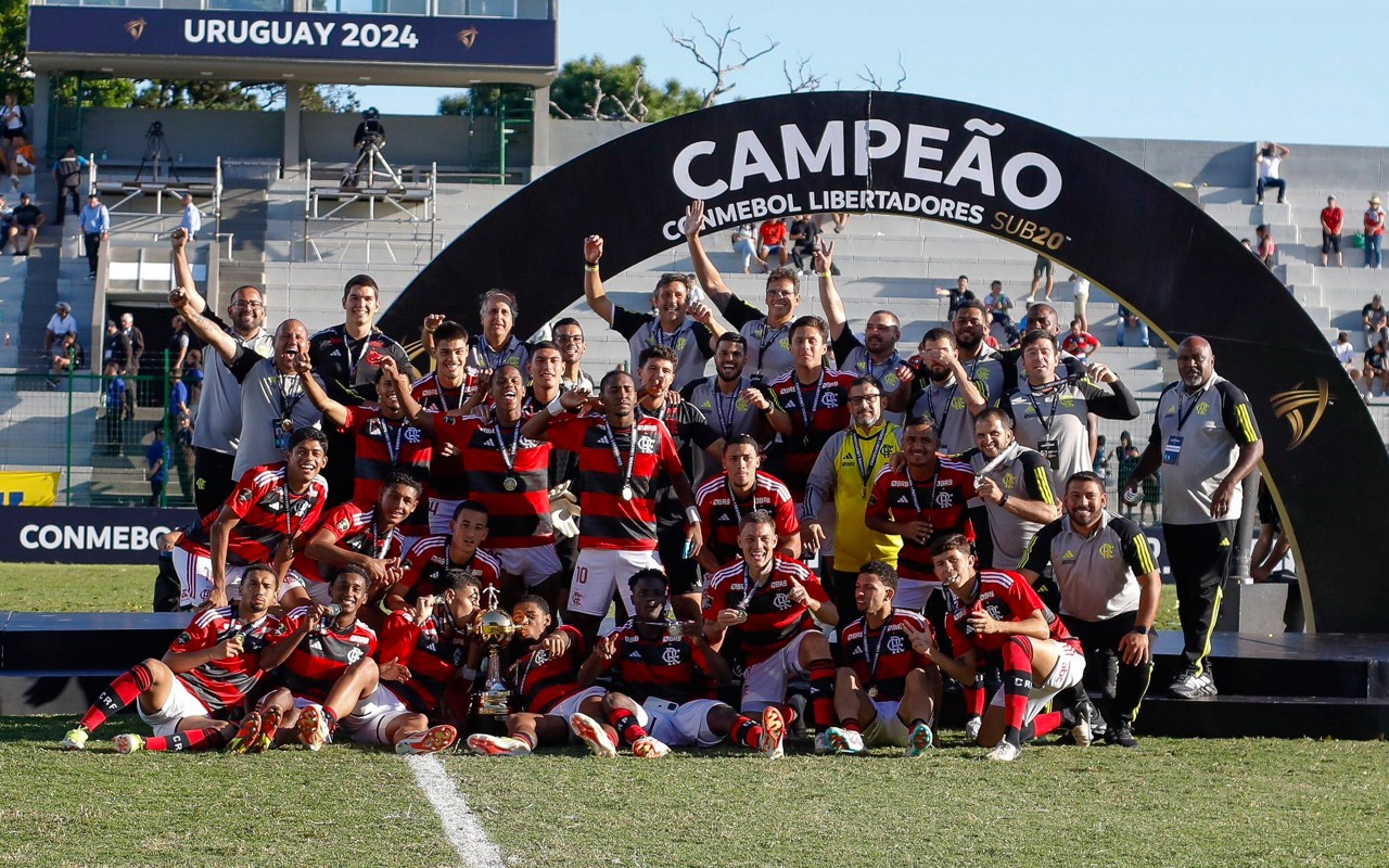 São Paulo e Flamengo são clubes brasileiros que já levantaram o troféu da Libertadores Sub-20. (Foto: Divulgação/Conmebol)
