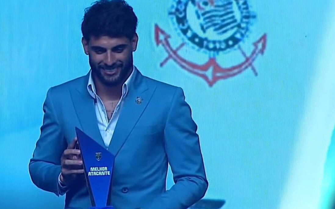 Yuri Alberto foi eleito o melhor jogador do torneio (Foto: Reprodução/Uol)
