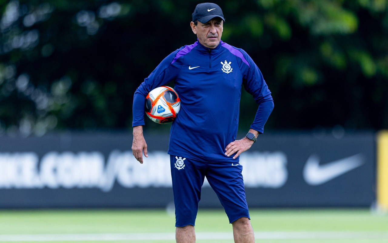 Ramón Díaz deve fazer mudanças na escalação(Foto: Rodrigo Coca/Ag.Corinthians)