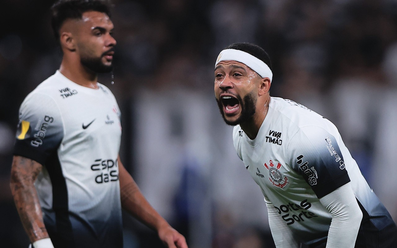 Memphis Depay, atacante do Corinthians (Foto: Ettore Chiereguini / AGIF)