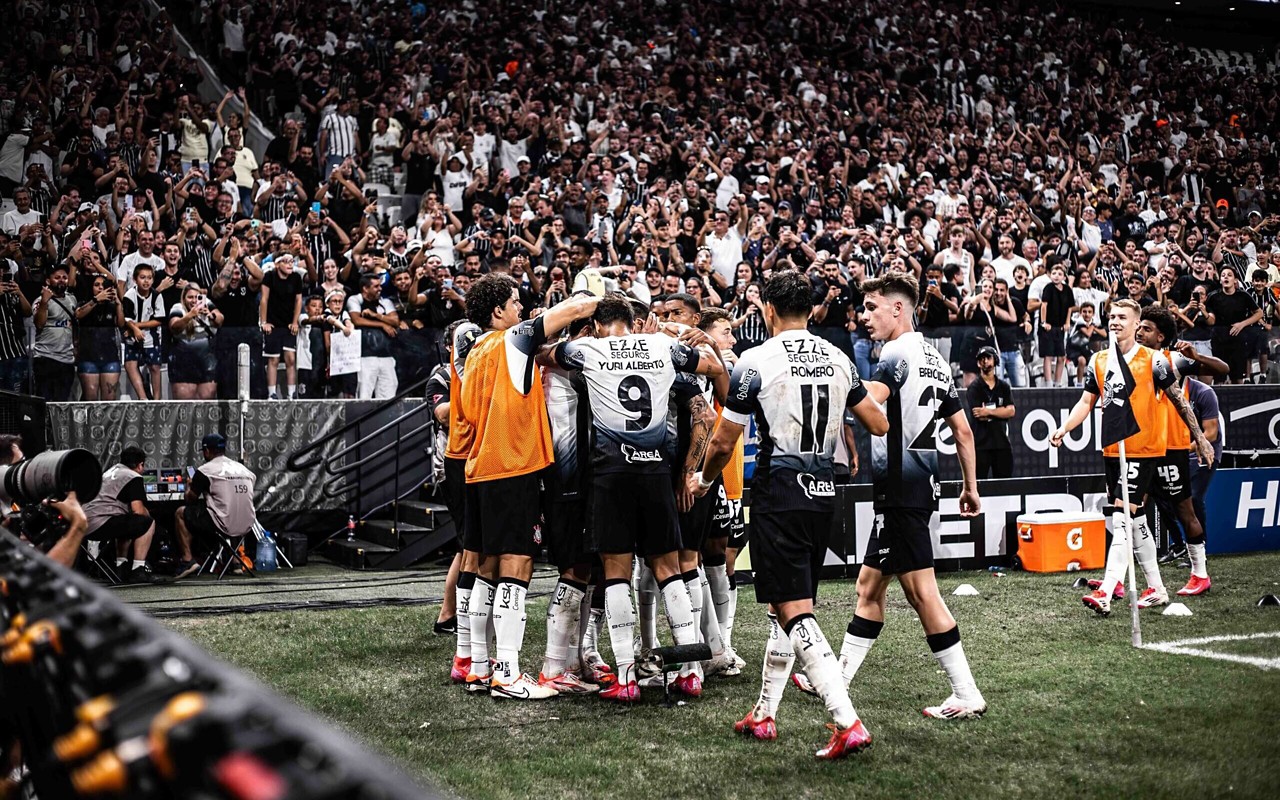 Elenco do Corinthians conquistou o título paulista, que ajudou a alavancar números da equipe nas redes sociais