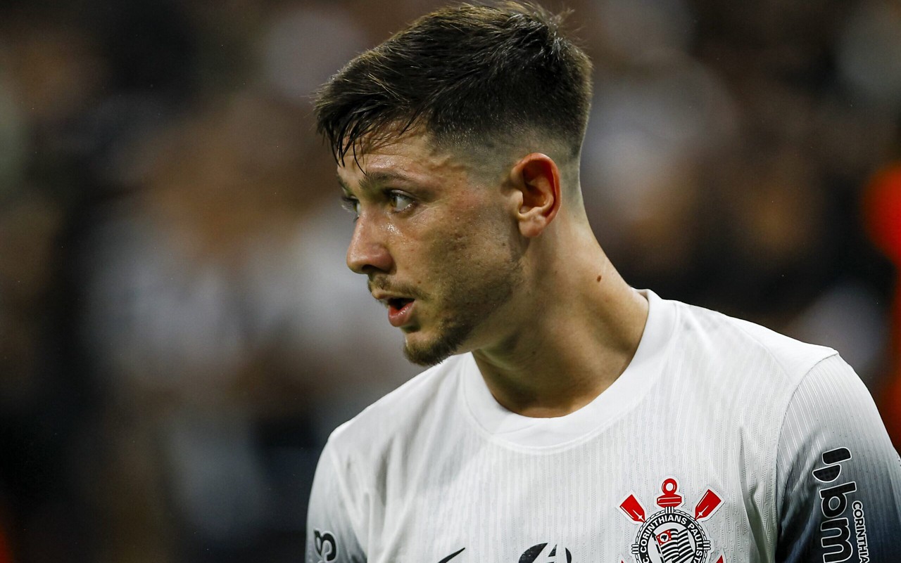 Garro voltou ao Corinthians na Sul-Americana (Foto: Marco Miatelo/AGIF)