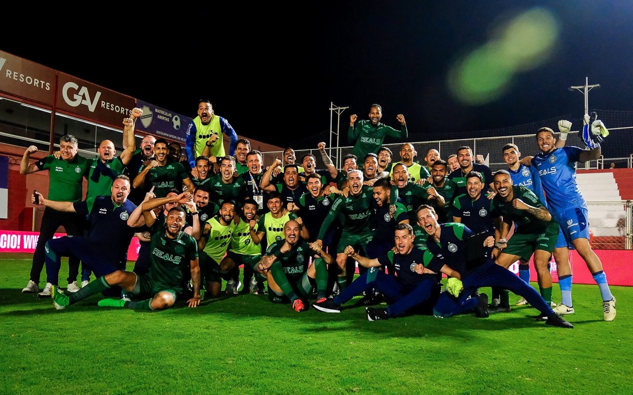 Coritiba comemora vitória contra o Vila Nova, no estádio OBA, pela Série B. Foto: JP Pacheco/Coritiba