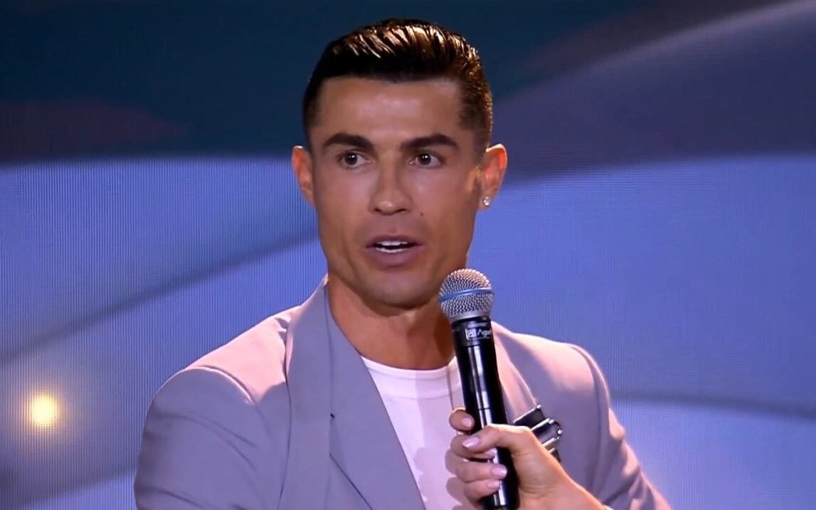 Cristiano Ronaldo em entrevista falou sobre a bola de ouro e apontou o melhor jogador da história (Foto: Reprodução)