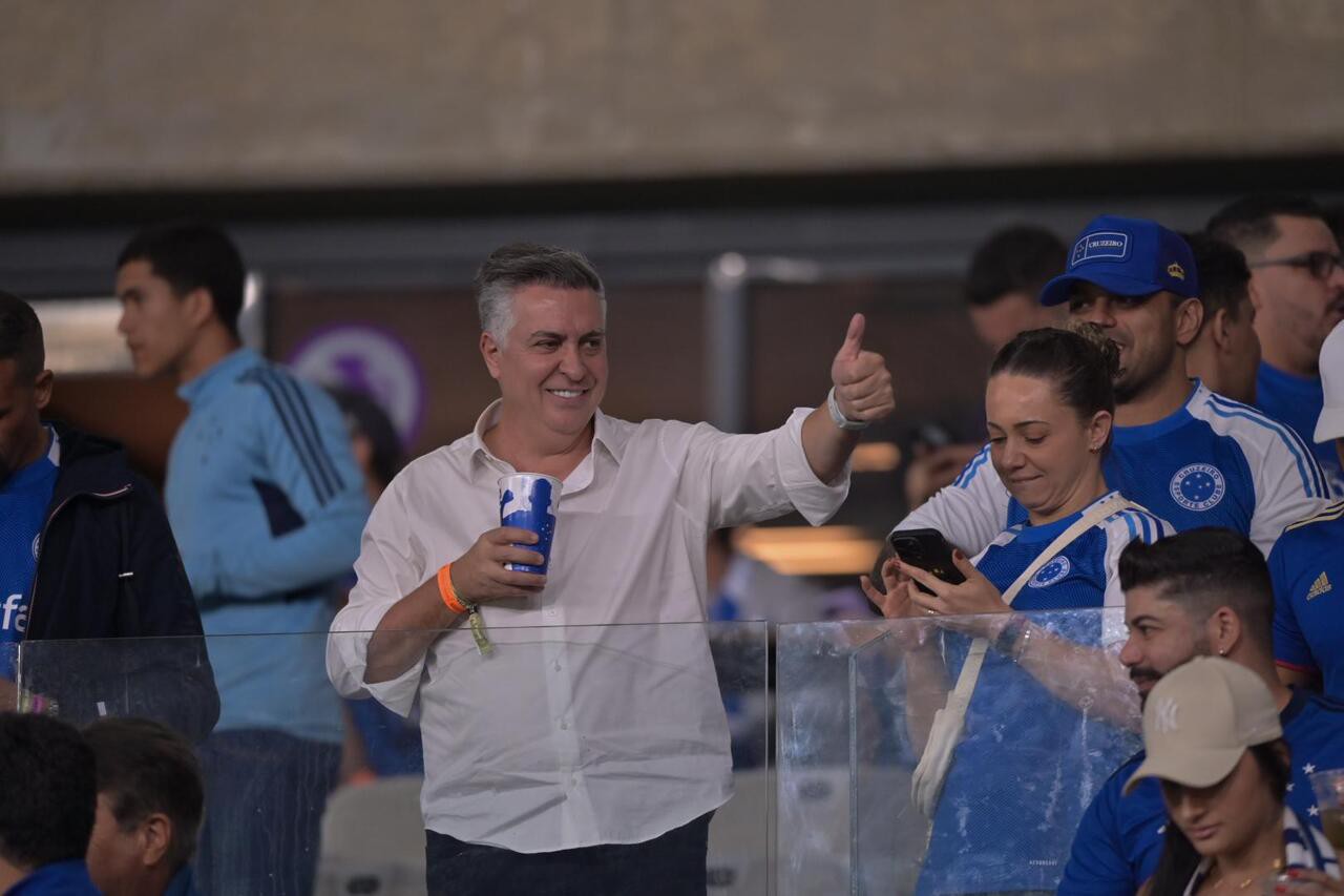 Prefeito de Belo Horizonte, Álvaro Damião, marca presença no clássico entre Cruzeiro e Atlético, no Mineirão