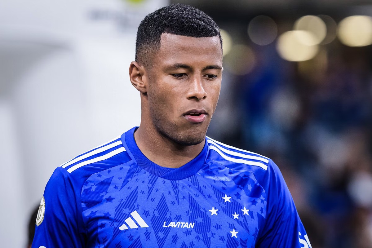 Arthur Gomes deixa o Cruzeiro e vai jogar no exterior