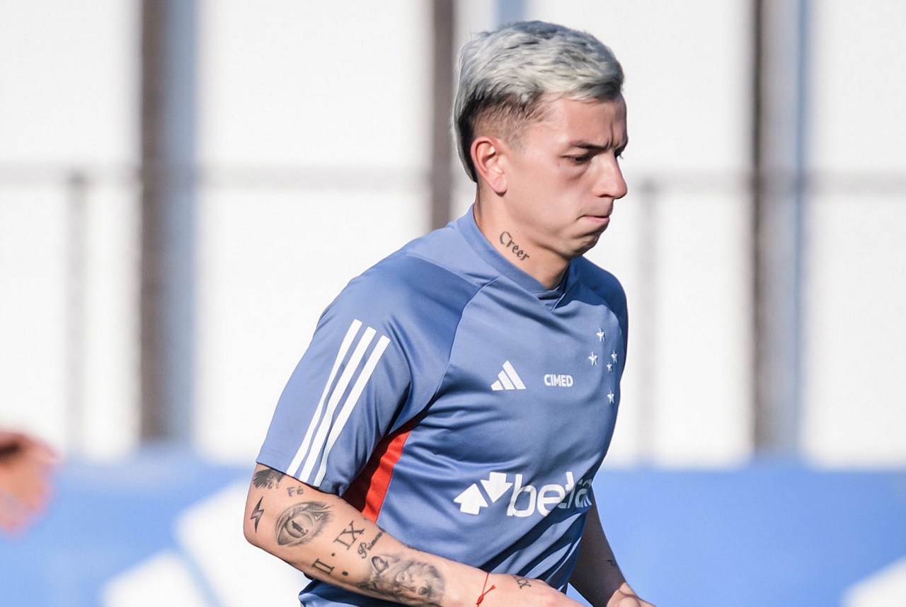 Àlvaro Barreal fez treino à parte na Toca II, nesta quinta-feira (14)