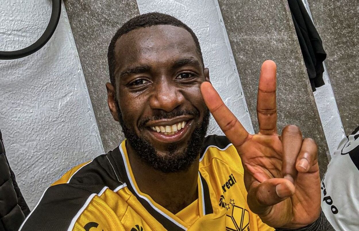 Bolasie tem 35 anos e nasceu em Lyon, na França