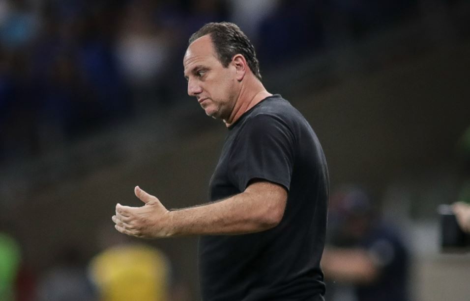 Rogério durante confronto em Belo Horizonte